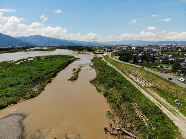 千曲川村山橋　低水護岸設計